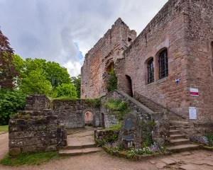 Porzelt_diashow_Burg Nanstein in Landstuhl