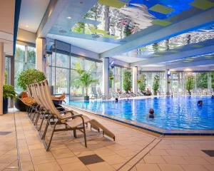 Porzelt_diashow_Südpfalztherme in Bad Bergzabern